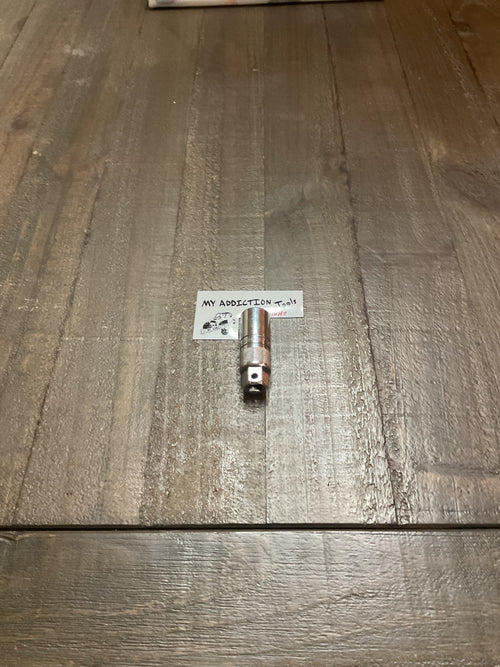 Snap on 3/8” drive 11/16” spark plug socket S9727K
